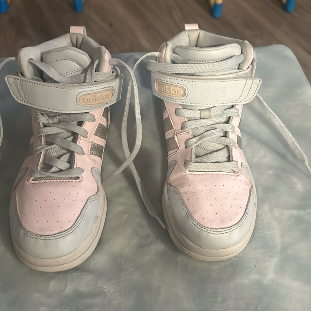 Adidas pink and powder blue size 3